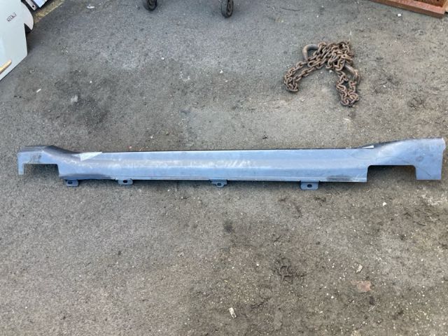 Honda Vezel RU3 R Side Skirt