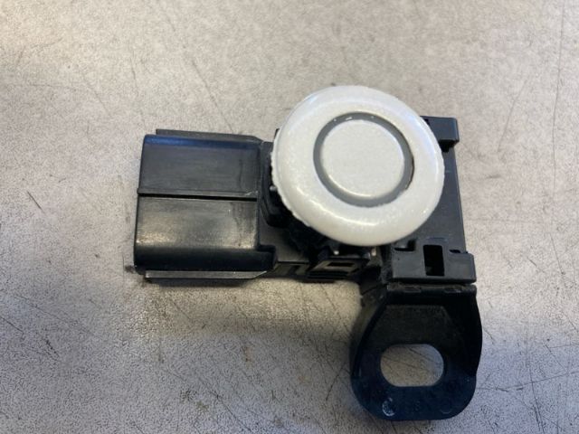 Toyota Sai AZK10 Front Bumper Proximity Sensor