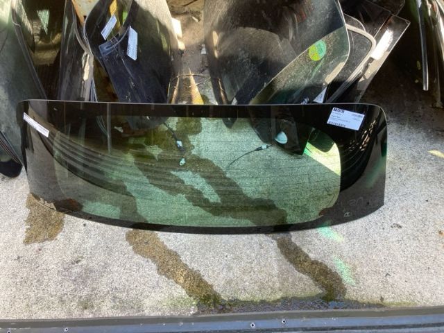 Toyota Ractis SCP100 2005-2009 Tailgate Glass