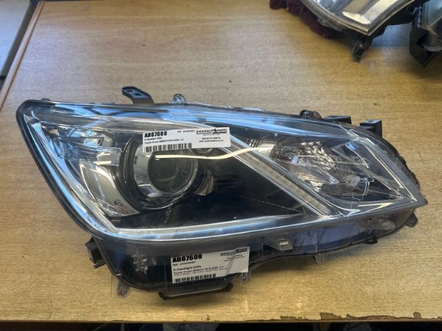 Toyota Crown AWS210 2015-2020 R Headlight (HID)