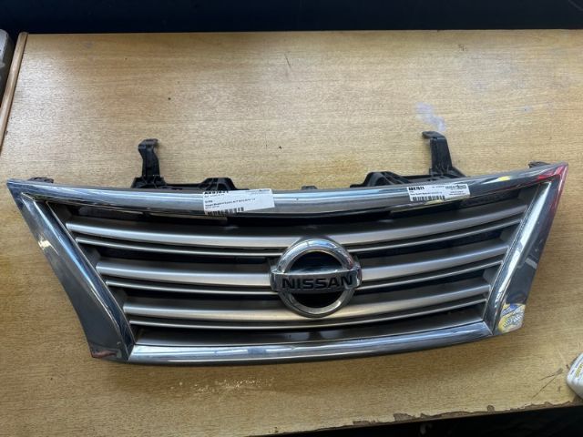 Nissan Bluebird Sylphy B17 2012-2016 Grille