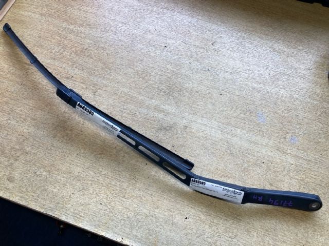 Mercedes-Benz C Class W203 2000-2007 RF Wiper Arm