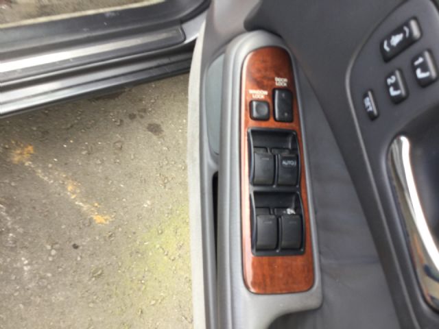 Lexus LS XF10 1989-1994 RF Window Switch