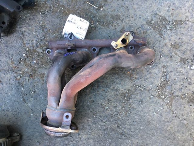 Toyota Hiace TRH200 Engine Exhaust Manifold