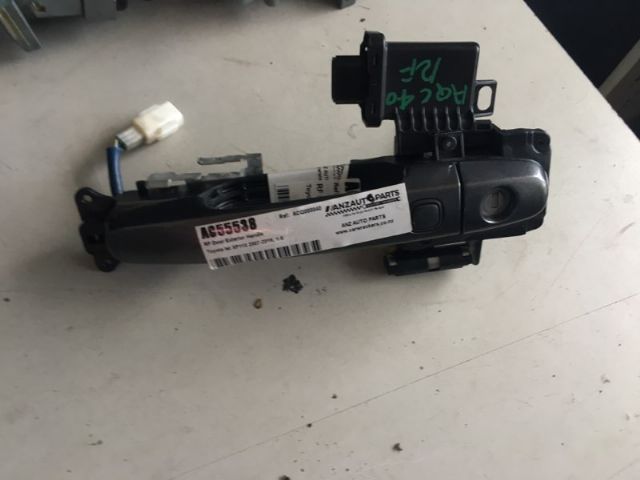 Toyota Ist XP110 2007-2016 RF Door Exterior Handle