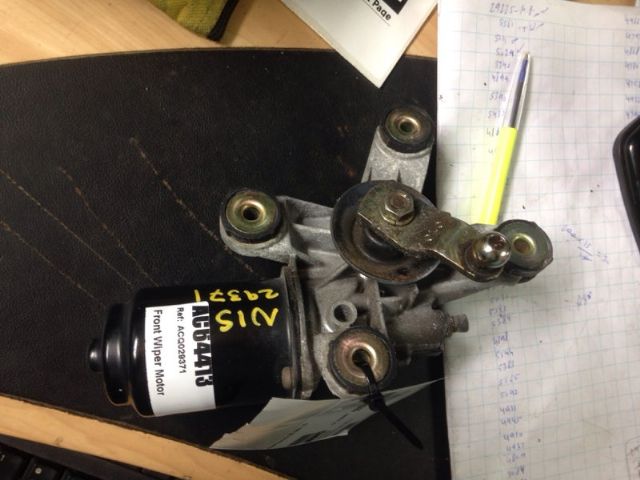 Nissan Pulsar N15 1997-2000 Front Wiper Motor