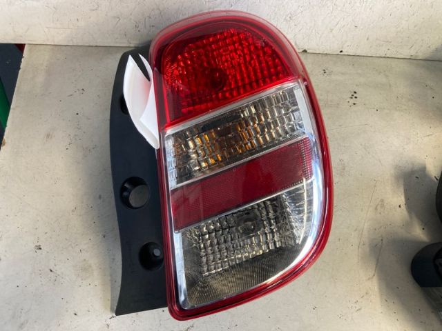 Nissan March K13 2010-2012 R Tail Light