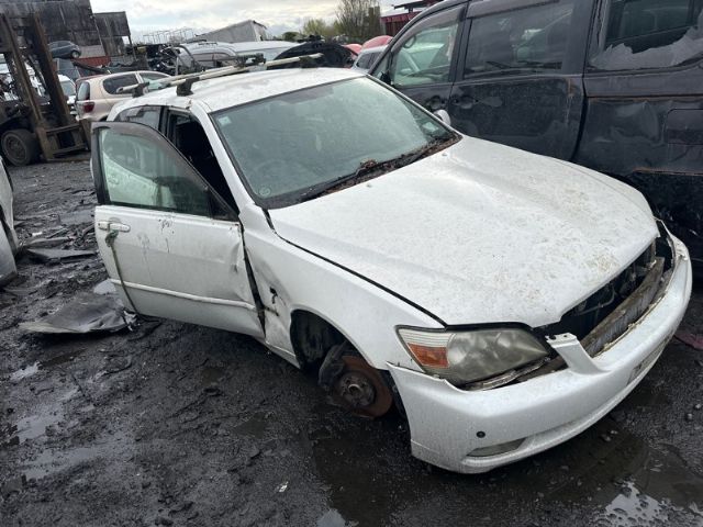 Toyota Altezza JCE10
