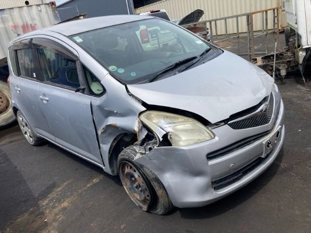Toyota Ractis SCP100 2005-2009