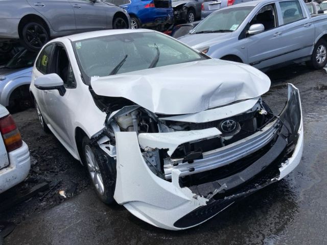 Toyota Corolla ZRE212