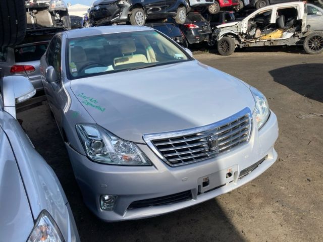 Toyota Crown GRS200 2008-2012