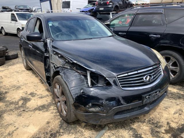 Nissan Skyline J50 2009-2014