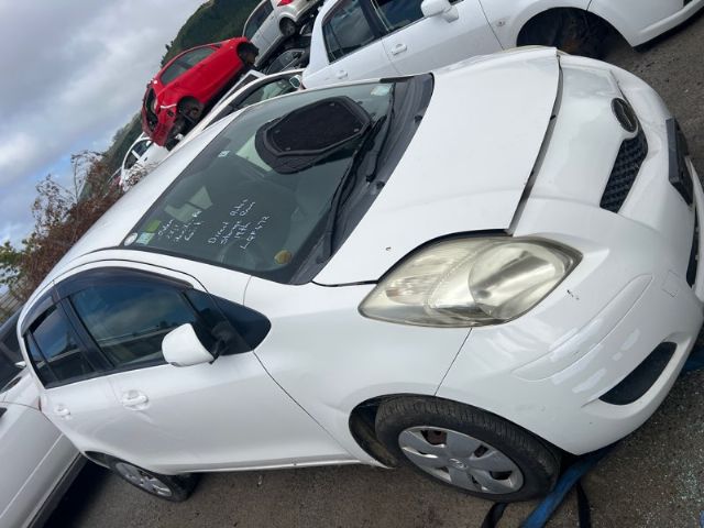 Toyota Vitz XP90 2005-2011