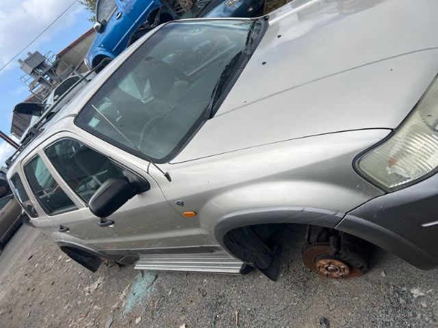 Ford Escape ZB 2004 - 2006