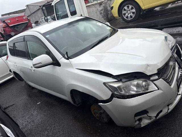 Toyota Vanguard ACA38