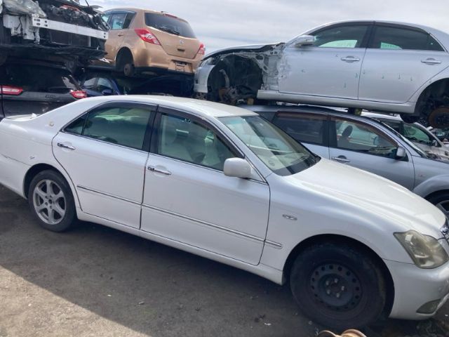Toyota Crown GRS182 2004