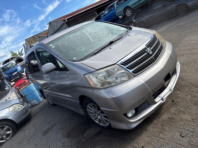 Toyota Alphard ANH10 2002-2008