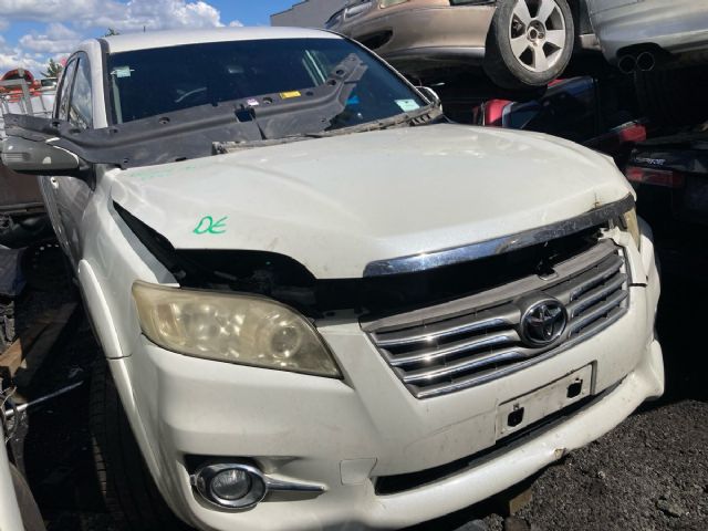Toyota Vanguard ACA38