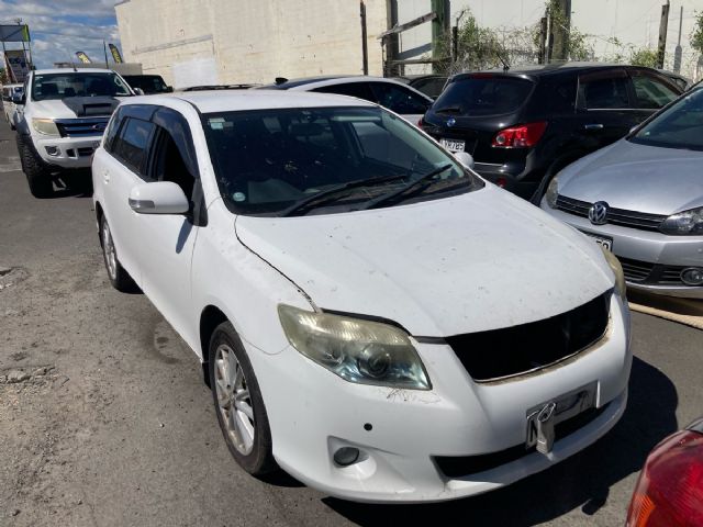 Toyota Fielder ZRE142
