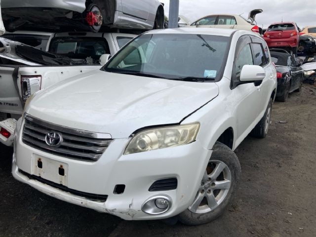 Toyota Vanguard ACA33