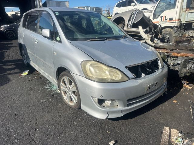 Toyota Ipsum ACM21 2001-2009