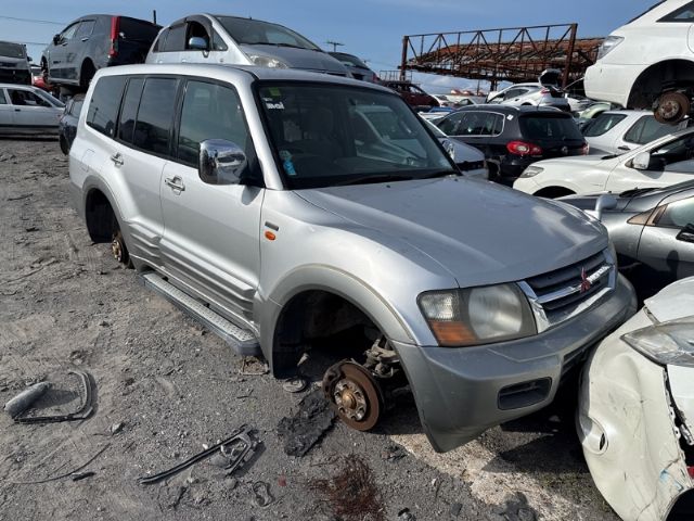 Mitsubishi Pajero V75W