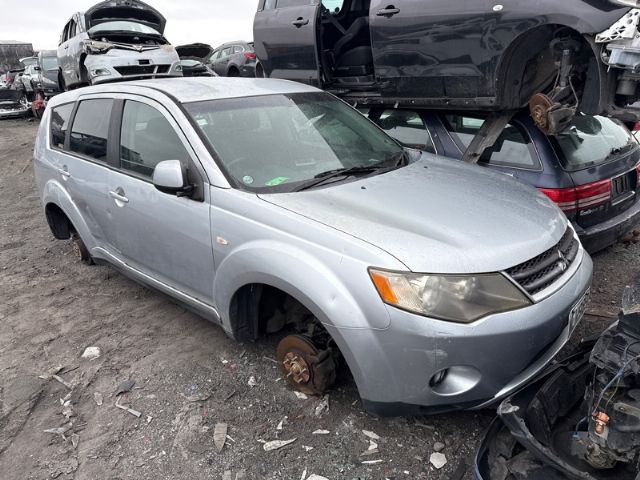 Mitsubishi Outlander CW5W 2003-2005