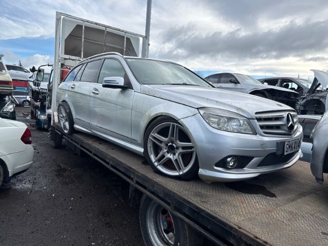 Mercedes-Benz 320 W210 01/96-08/02