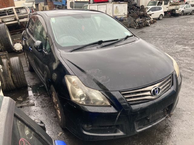 Toyota Blade AZE156