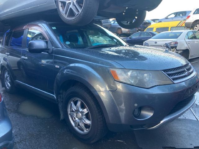 Mitsubishi Outlander CW5W 2006-2012