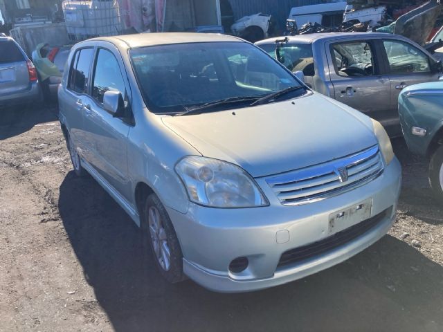 Toyota Raum NCZ20 2003-2011